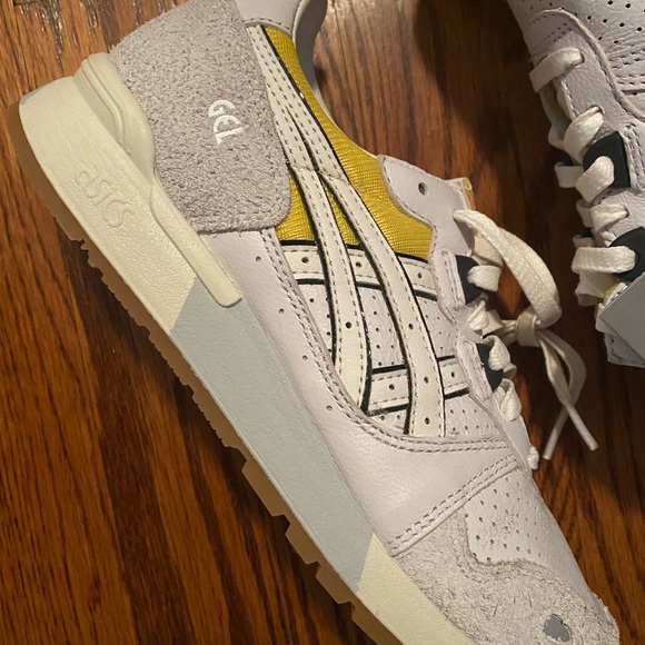 ASICS Tiger Gel-Lyte Lace Up Sneakers - Picture 3 of 3